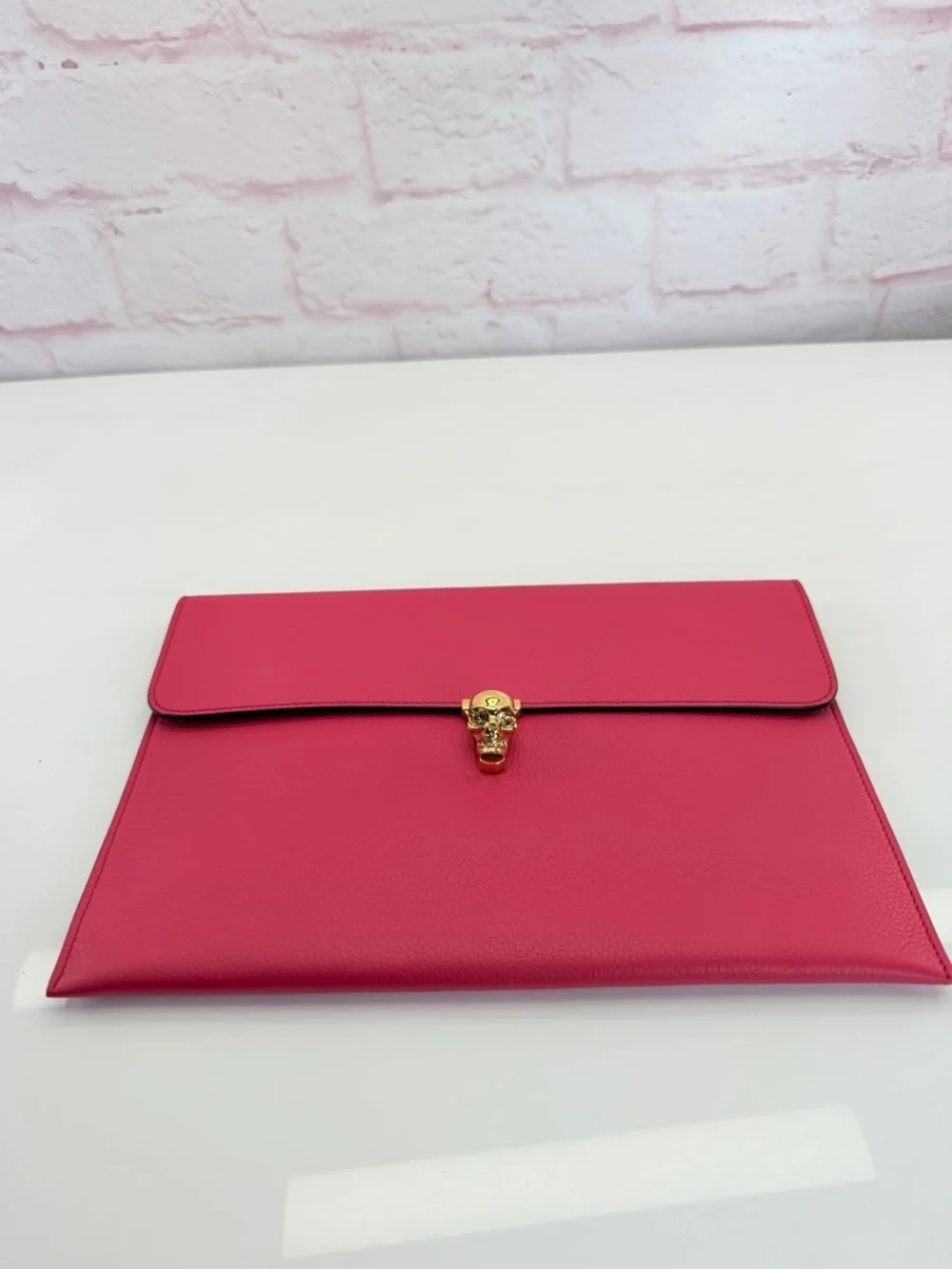 Alexander McQueen Pink Alexander Mcqueen Purple Leather Skull Flap Pouch
